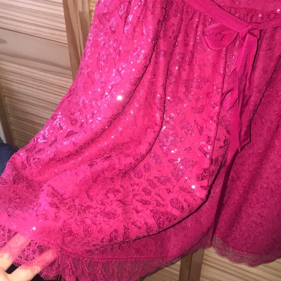 Stunning Pink Beaded BCBG dress - Picture 4 of 16